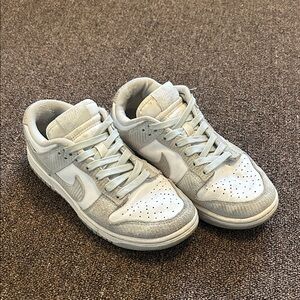 Nike Women Dunk Low Light Gray/Silver Corduroy